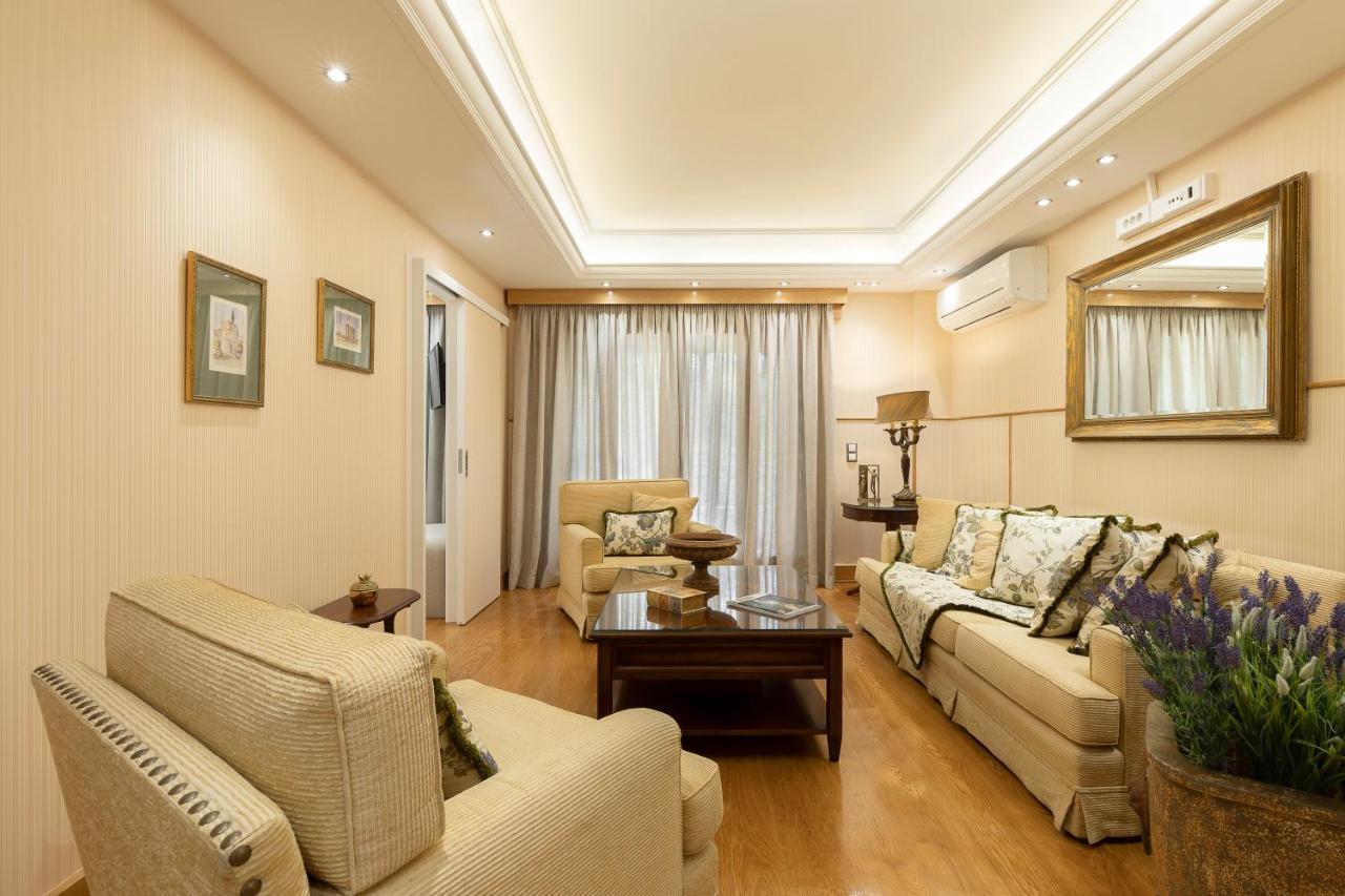 Vouliagmeni'S Elegance By Acropolis Suites Athen Exterior foto