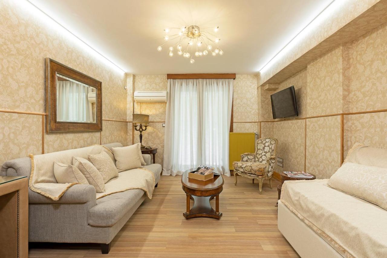Vouliagmeni'S Elegance By Acropolis Suites Athen Exterior foto